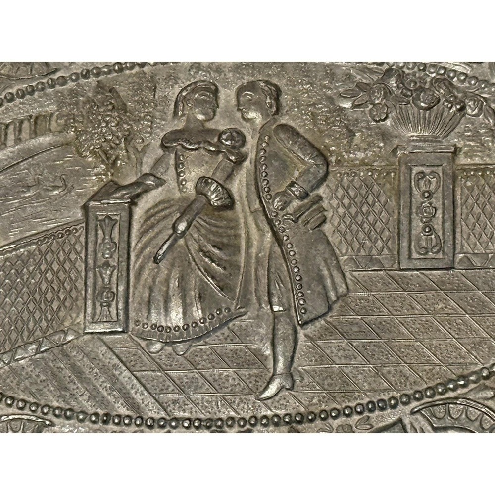 Vintage Silver Tone Oval Footed Jewelry Trinket  Box Courting Couple Victorian - Picture 6 of 16